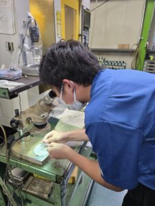 画像：中途採用者の方にインタビュー